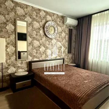 Бориса Гмирі вул., 16