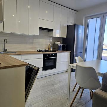 Олега Антонова вул. (Карла Маркса), 13в