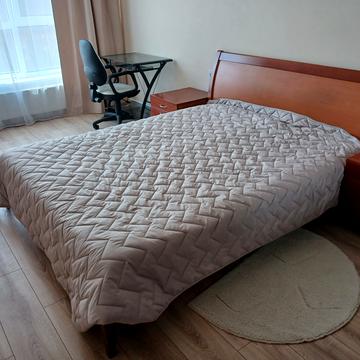 Генерала Грекова вул., 4