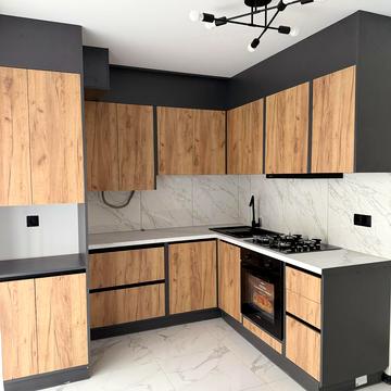 Глинянський Тракт вул., 4