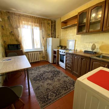 Гетьманська вул. (Іллічівська), 3