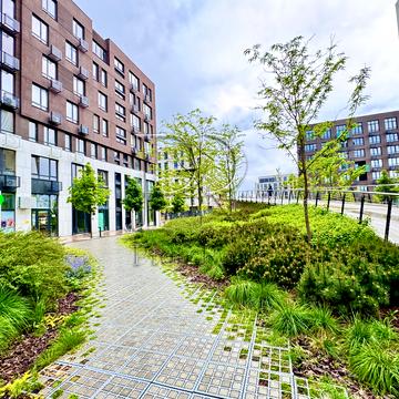 Салютна вул., 2к2