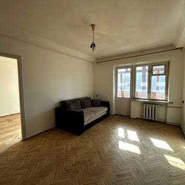 Євгена Коновальця вул. (Щорса), 33