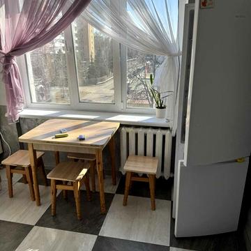 Краснопільська вул., 8