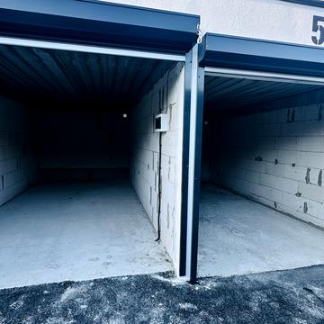 Вул. Сингаївського, 1