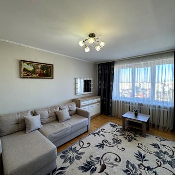 Угорницька вул., 14