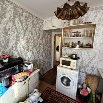 Камянецька вул., 74