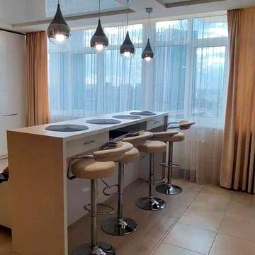 Академіка Глушкова просп., 9-Д