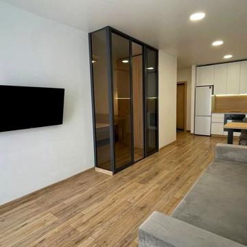 Космічна вул., 5