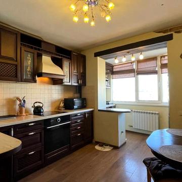 Слави бульв., 10