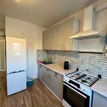 Львівська вул., 15б