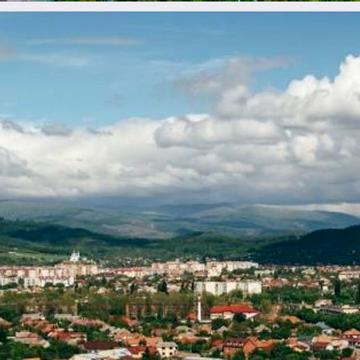 Берегівська-обїзна вул., 25