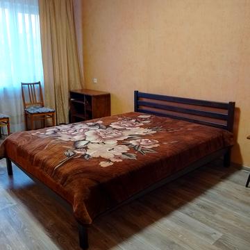 Академіка Філатова вул., 57