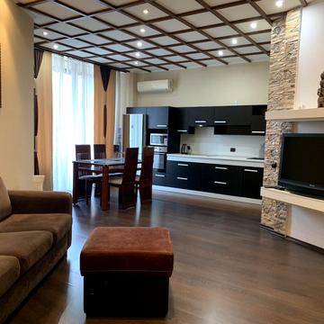 Жилянська вул., 59