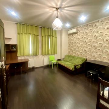 Миколи Міхновського бульв. (Дружби народів), 14-16