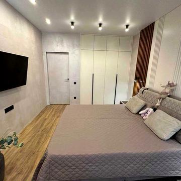 Пилипа Орлика вул., 51