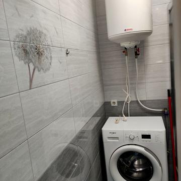 Будівельників вул., 3