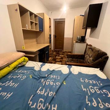 Радість вул., 24