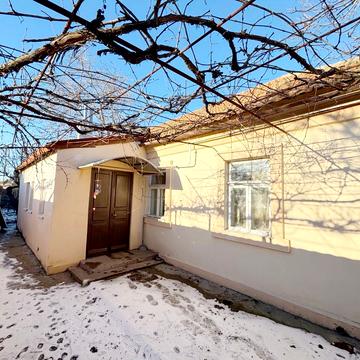 6-та Воєнна вул., 11