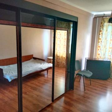 Сергія Набоки вул., 6