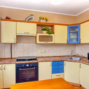 Автозаводська вул., 27-В