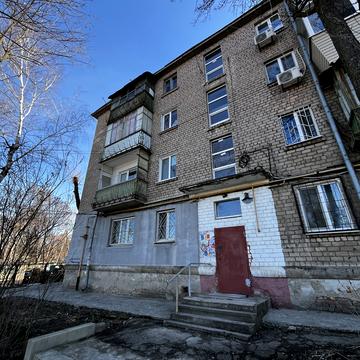 Новосільна вул., 23