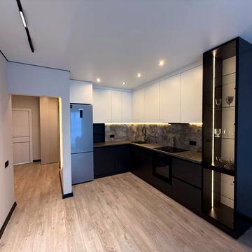 Фабрична вул., (Будинок 10)