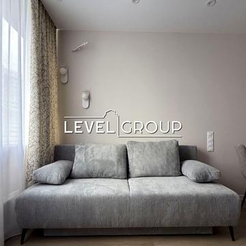 Всеволода Змієнка вул., 34/21