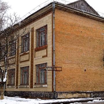 Низгірецька вул., 7