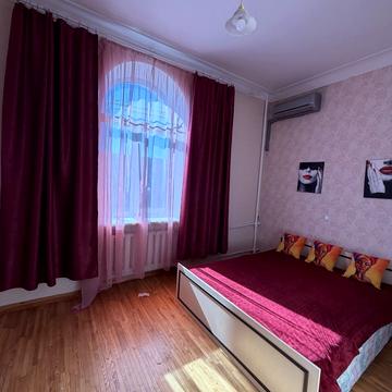 Соборності вул. (Жовтнева), 46