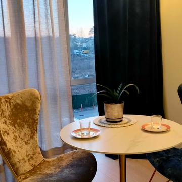 Валерія Лобановського вул., 30