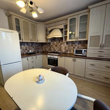 Тролейбусна, 32