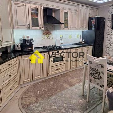 Героїв України вул., (Будинок)