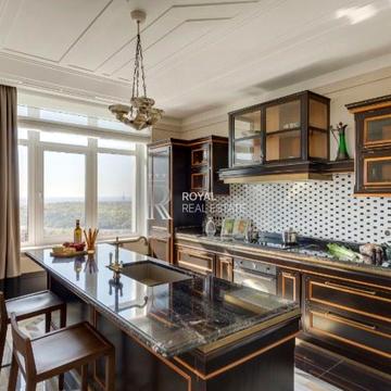 Андрія Верхогляда вул. (Михайла Драгомирова), 7