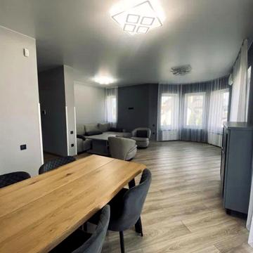 Івана Франка вул., 193