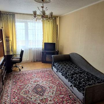 Дніпровська набережна вул., 9