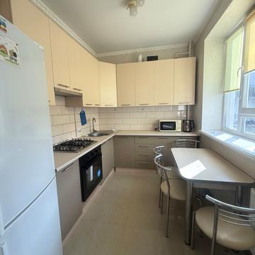 Малоголосківська вул., 28