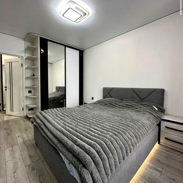 Максима Залізняка вул., 1а