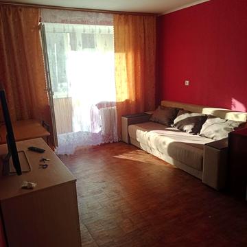 Академіка Доброхотова вул., 3