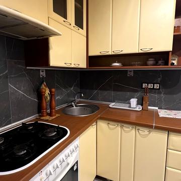 Незалежності вул., 1