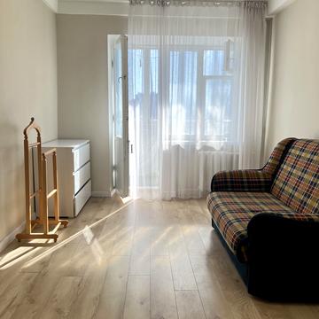 Митрофана Довнар-Запольського вул., 6