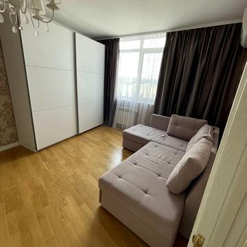 Володимира Івасюка просп. (Героїв Сталінграду), 2-Д