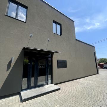 Бориса Тена вул., 127