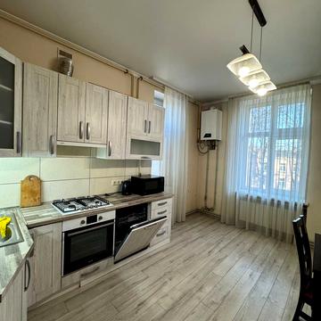 Грюнвальська, 15