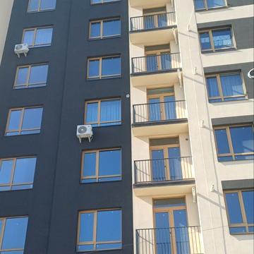 Кобилянської вул., (Будинок)