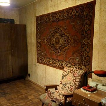 Братиславська вул., 22