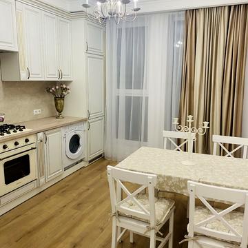 Залізнична вул., 9