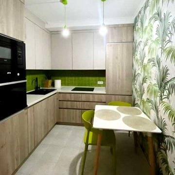 Олександрівська вул., 1