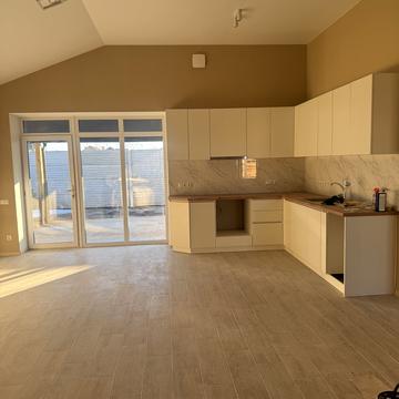 Грушевського, 23