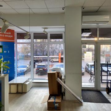 Володимира Івасюка вул., (Будинок)